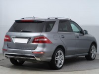 Mercedes-Benz ML  ML 350 BlueTEC AMG line