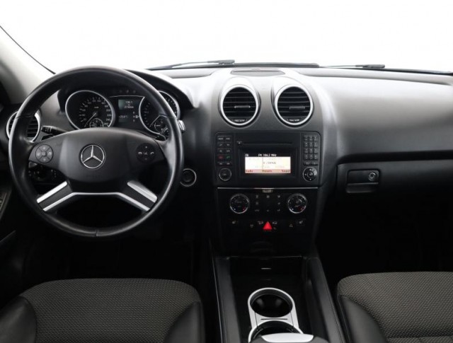 Mercedes-Benz ML  ML 300 CDI 