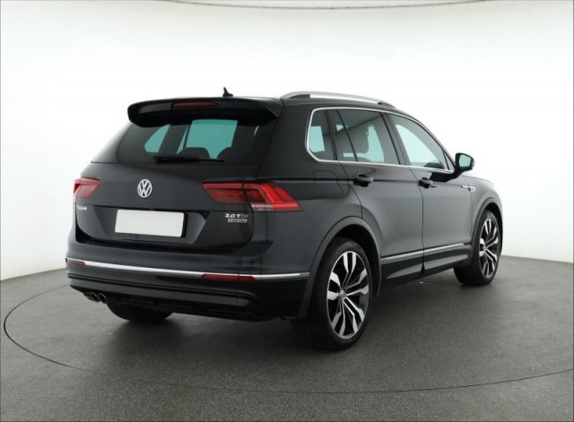 Volkswagen Tiguan  2.0 TDI R-Line
