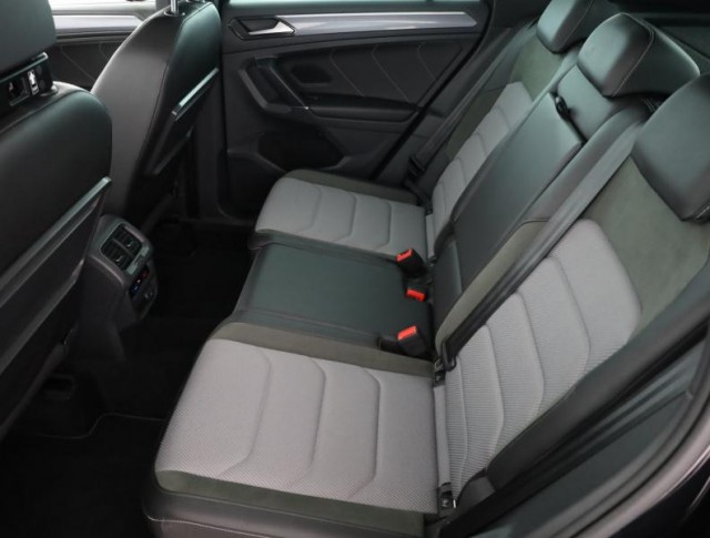 Volkswagen Tiguan  2.0 TDI R-Line