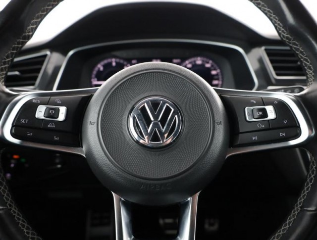Volkswagen Tiguan  2.0 TDI R-Line