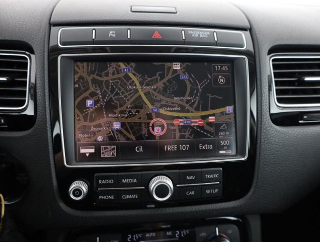 Volkswagen Touareg  3.0 TDI 
