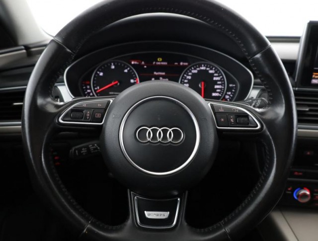 Audi A6 Allroad  3.0 TDI 