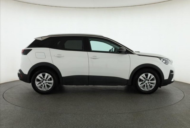 Peugeot 3008  1.5 BlueHDi 