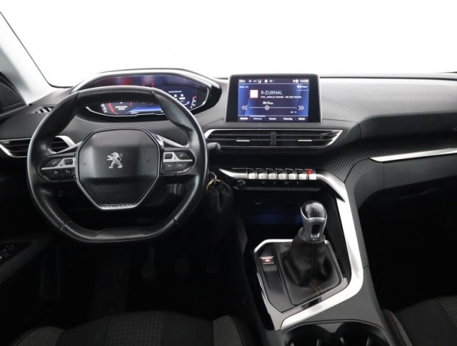 Peugeot 3008  1.5 BlueHDi 