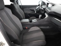 Peugeot 3008  1.5 BlueHDi 
