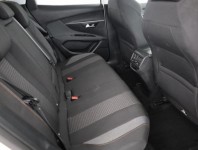 Peugeot 3008  1.5 BlueHDi 
