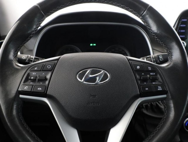 Hyundai Tucson  1.6 T-GDI Trikolor