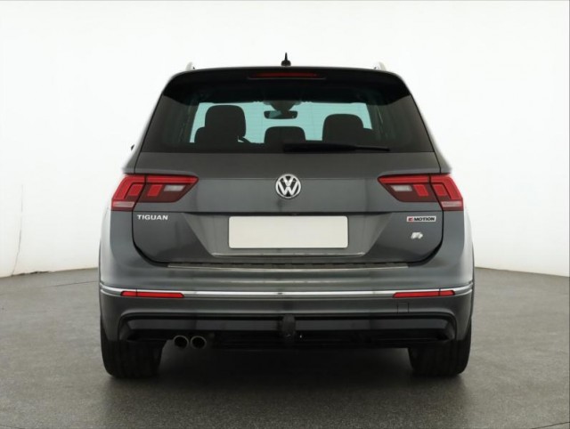 Volkswagen Tiguan  2.0 TDI R-Line