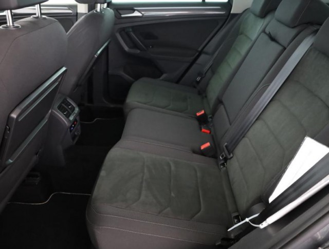 Volkswagen Tiguan  2.0 TDI R-Line