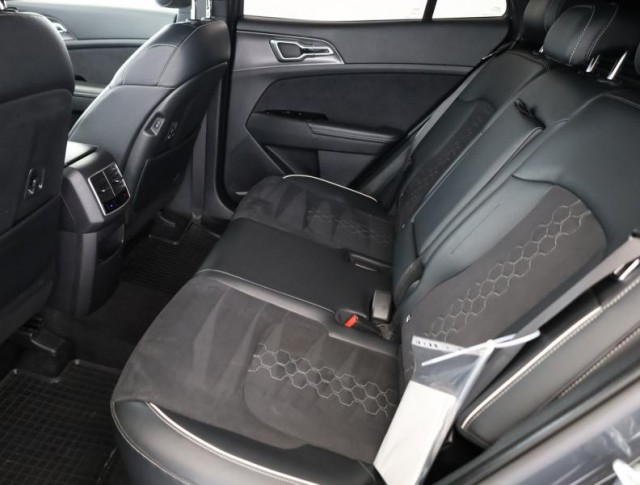 Kia Sportage  1.6 T-GDI MHEV 