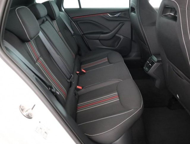 Škoda Kamiq  1.0 TSI Monte Carlo