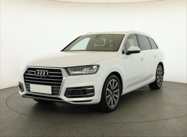 Audi Q7  3.0 TDI 