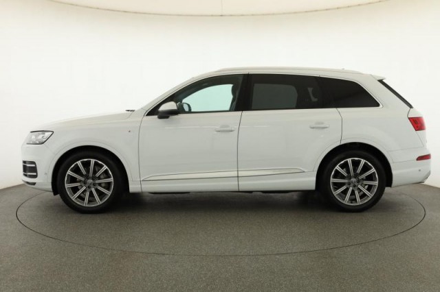 Audi Q7  3.0 TDI 