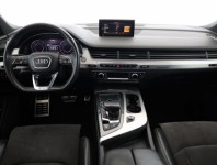 Audi Q7  3.0 TDI 