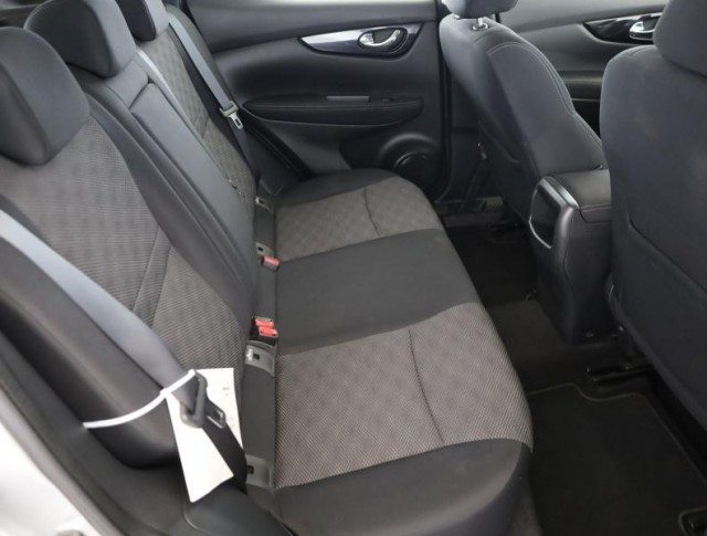 Nissan Qashqai  1.6 DIG-T 