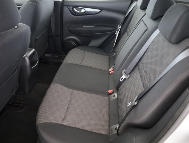 Nissan Qashqai  1.6 DIG-T 