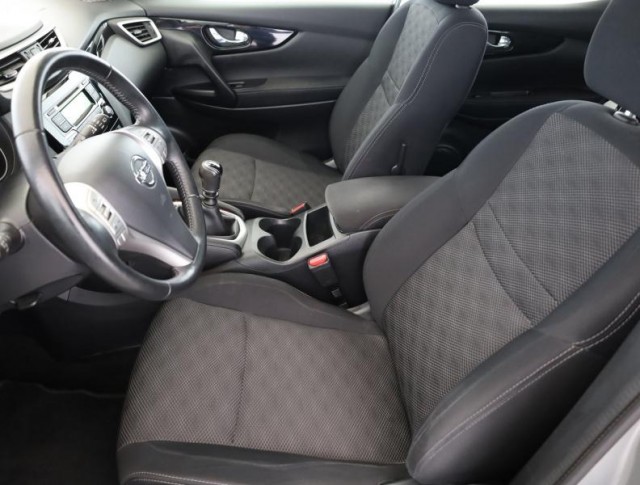 Nissan Qashqai  1.6 DIG-T 