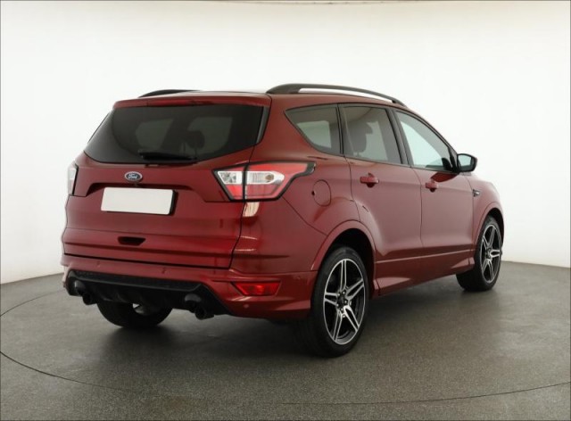 Ford Kuga  2.0 TDCi ST-Line