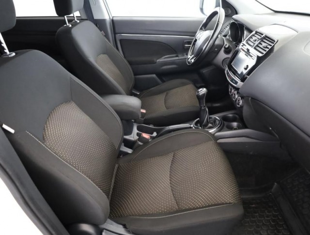 Mitsubishi ASX  1.6 MIVEC 