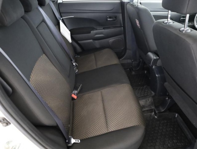 Mitsubishi ASX  1.6 MIVEC 