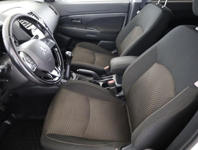 Mitsubishi ASX  1.6 MIVEC 