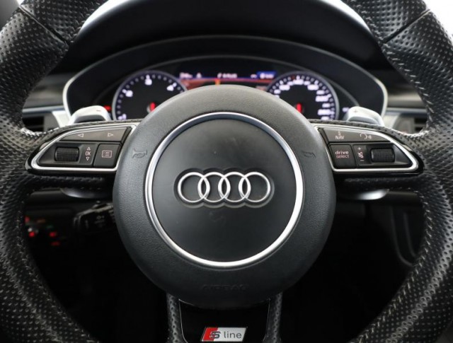 Audi A6 Allroad  3.0 TDI 