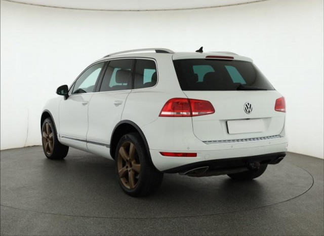 Volkswagen Touareg  3.0 TDI 