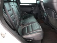Volkswagen Touareg  3.0 TDI 