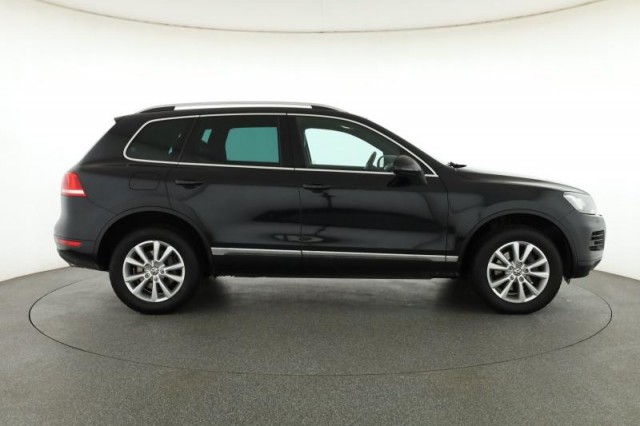 Volkswagen Touareg  3.0 TDI 