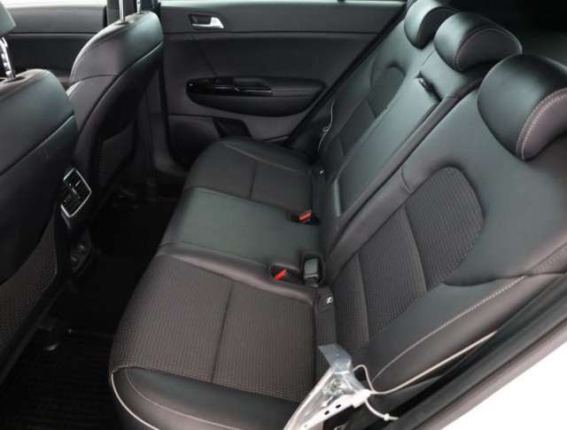 Kia Sportage  1.6 CRDi 