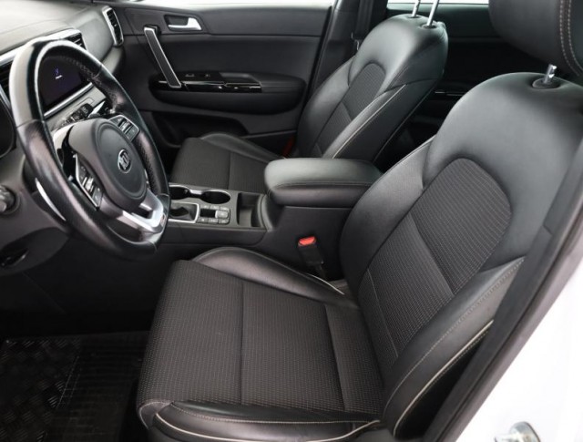 Kia Sportage  1.6 CRDi 