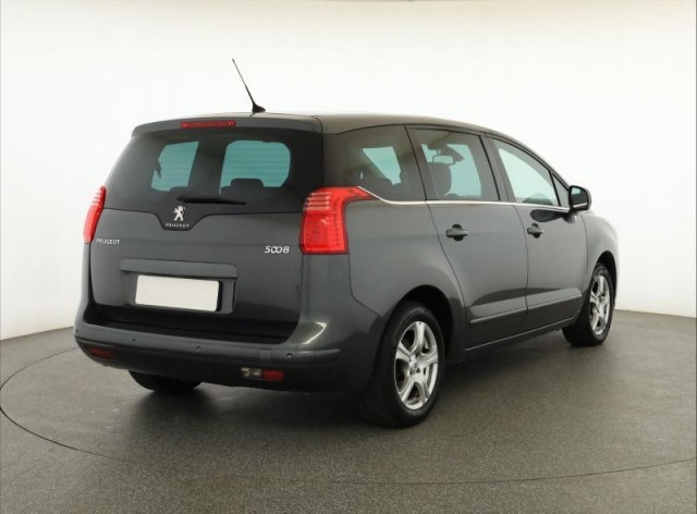 Peugeot 5008  2.0 HDI 