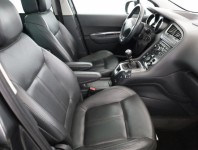 Peugeot 5008  2.0 HDI 