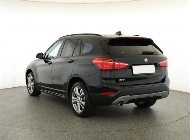 BMW X1  sDrive18i 