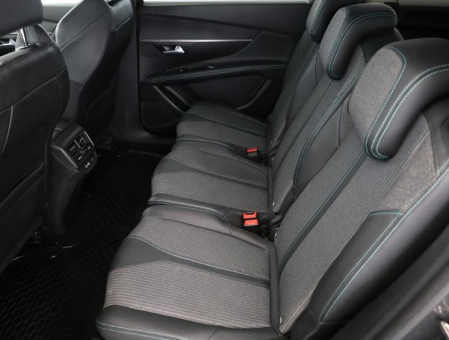 Peugeot 5008  PureTech 130 Allure