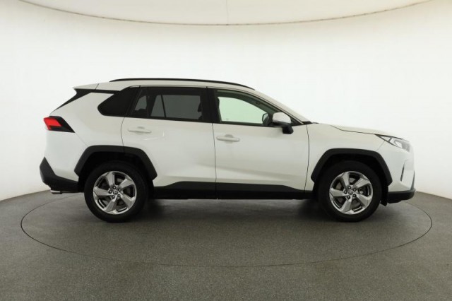Toyota RAV 4  2.0 Valvematic 