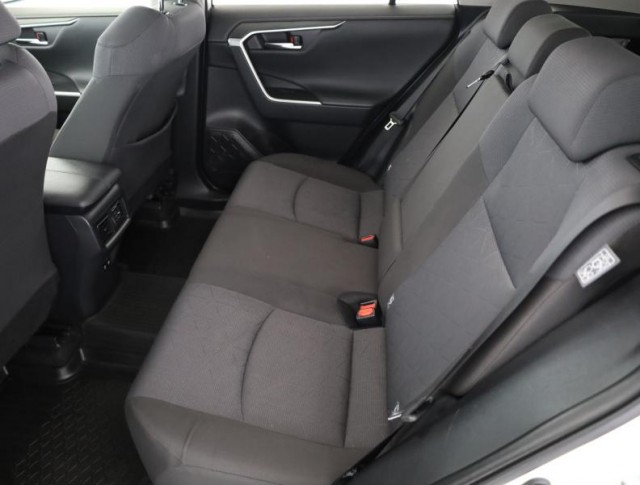 Toyota RAV 4  2.0 Valvematic 
