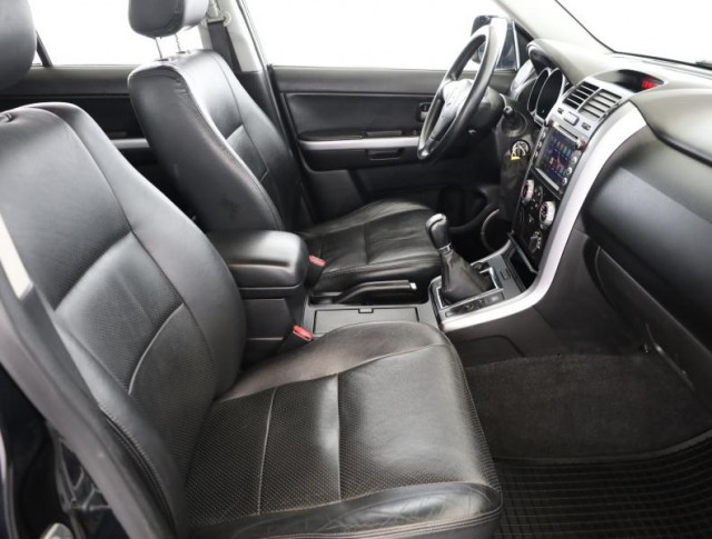 Suzuki Grand Vitara  2.0 