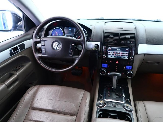 Volkswagen Touareg  3.0 TDI 