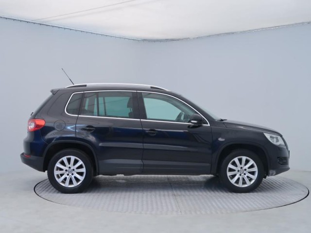 Volkswagen Tiguan  2.0 TDI 