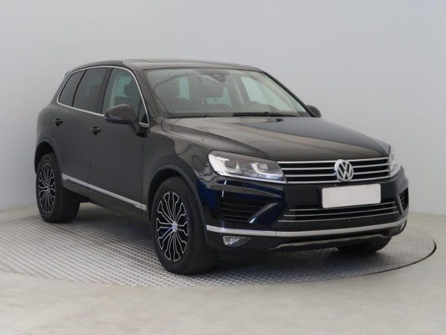 Volkswagen Touareg  3.0 TDI 