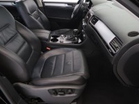 Volkswagen Touareg  3.0 TDI 