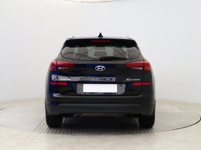 Hyundai Tucson  1.6 GDI Trikolor