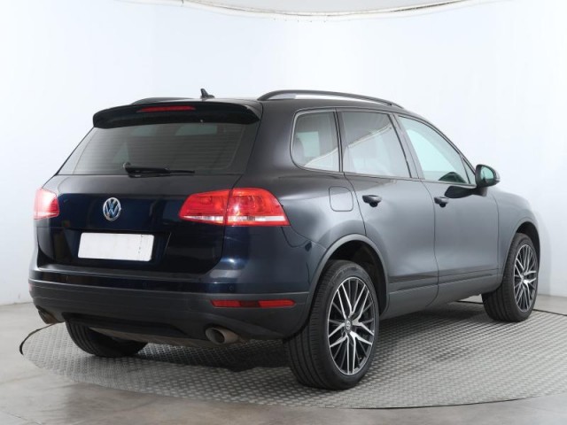 Volkswagen Touareg  3.0 TDI 