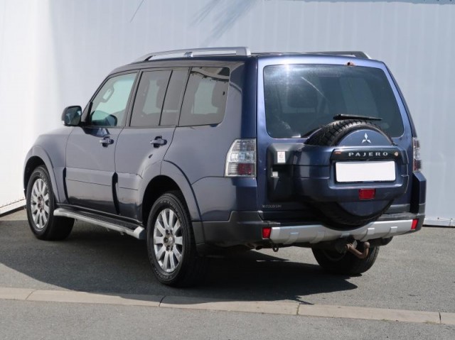 Mitsubishi Pajero  3.2 DI-D 