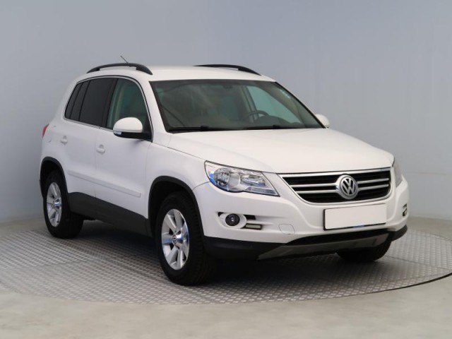 Volkswagen Tiguan  2.0 TSI 