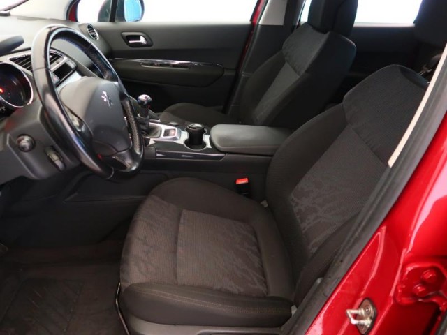 Peugeot 3008  1.6 VTi 