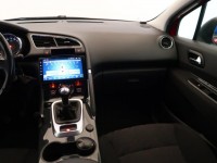 Peugeot 3008  1.6 VTi 