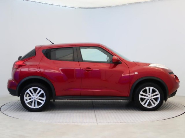 Nissan Juke  1.6 i 